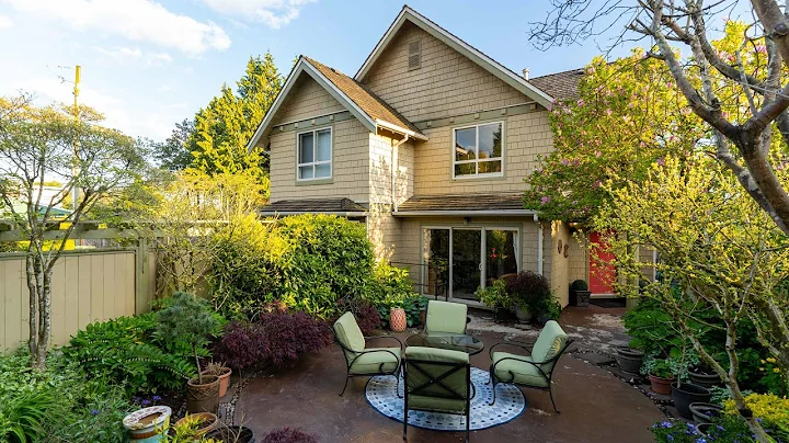 1207 Marine Dr, West Vancouver | Listed by Franco ...