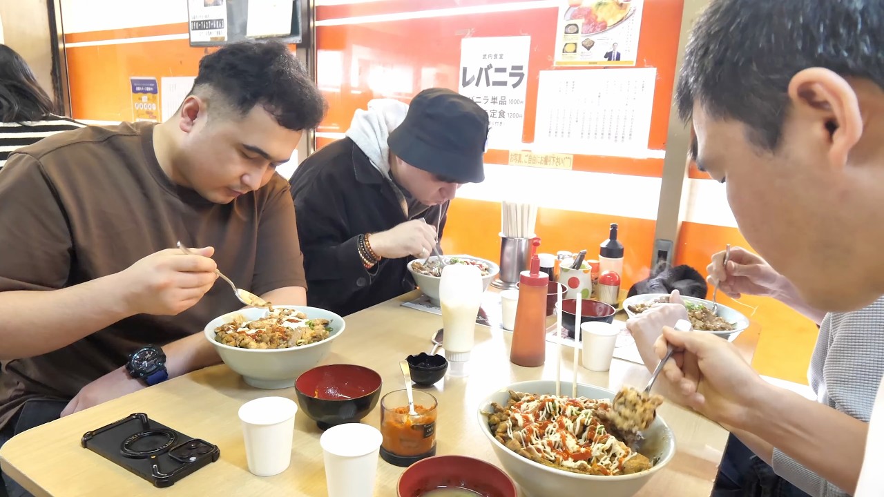 ガッツリ喰らいたい働くアニキ達が殺到! 爆盛肉丼とカレー無料セルフサービスの激うま食堂