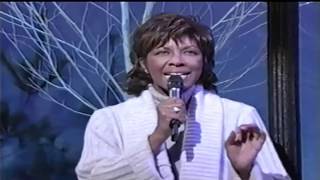 Natalie Cole - Caroling Caroling