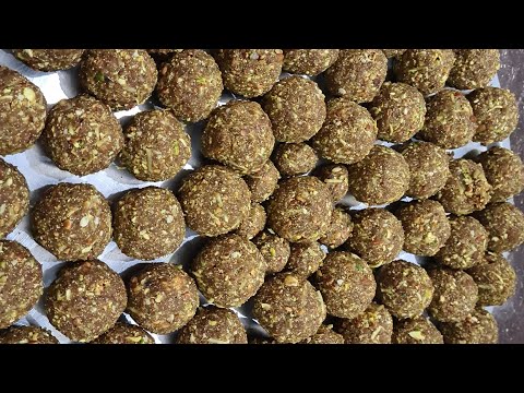 डिलीवरी के बाद खाए जाने वाले ड्राई फ्रूट और जड़ी-बूटी के लड्डू | Laddoo after delivery #Shorts