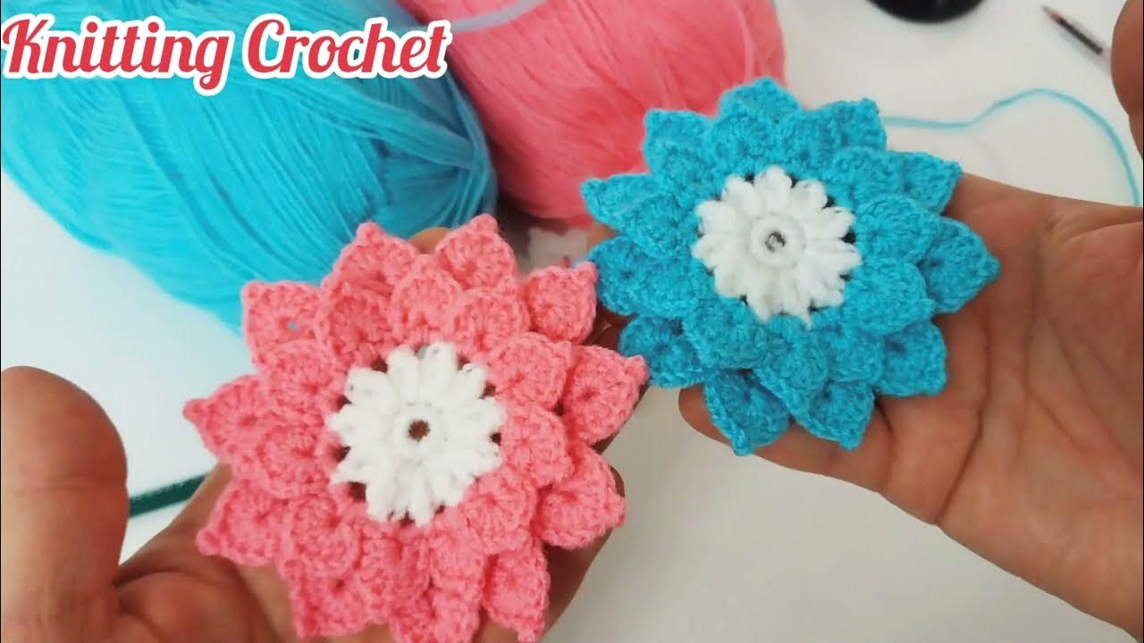 Layered Flower Knitting Motif Work // layeredflowerknitting 