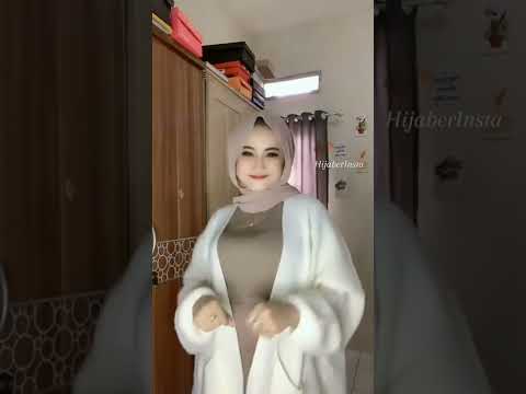 jilbab mulus gede lagi