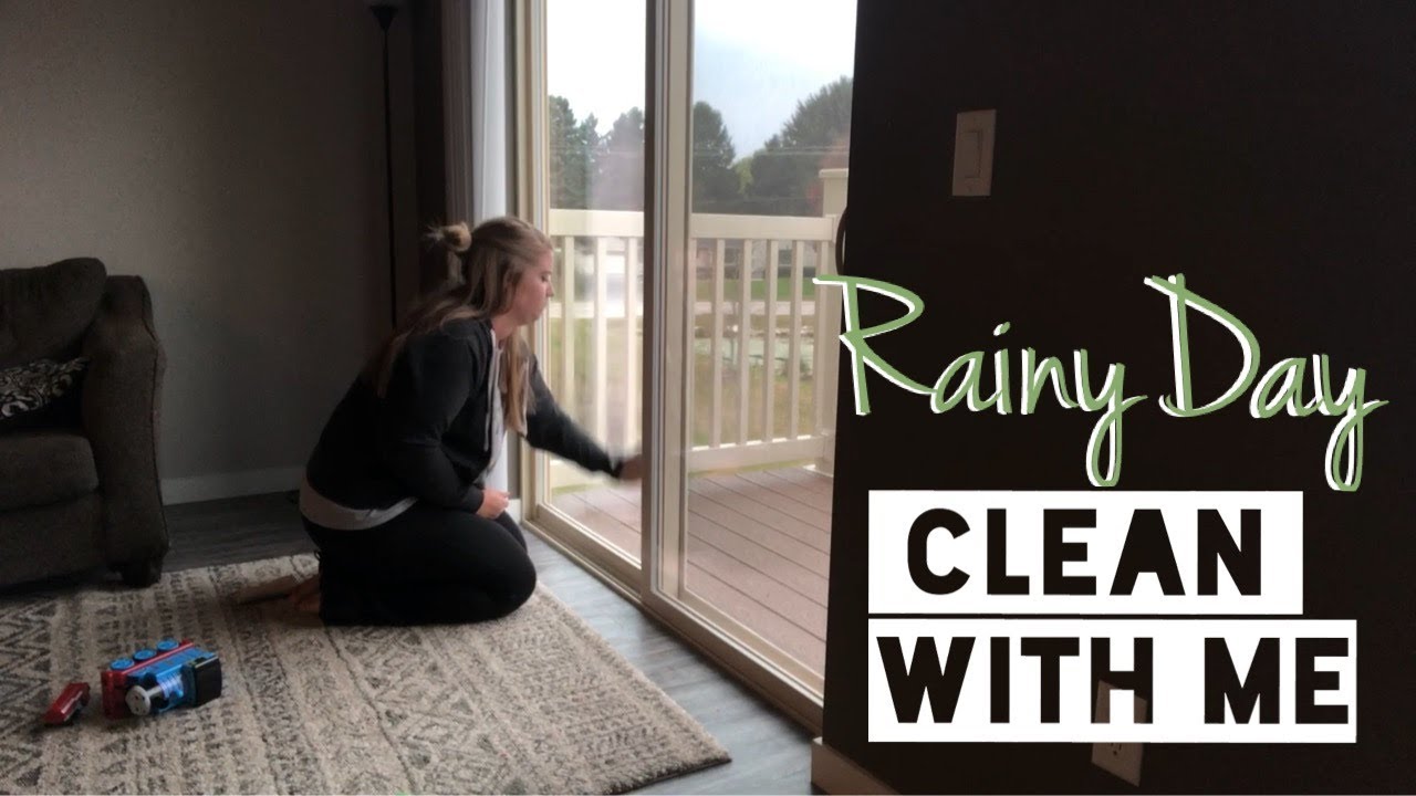 CLEAN WITH ME // RAINY DAY DIRTY 30 CLEAN WITH ME