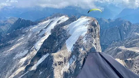 Paragliding the Marmolada and the Sellas