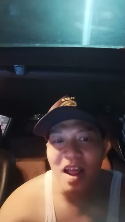 Ngibur diri sambil ngadem di mobil kesayanganku 😘
