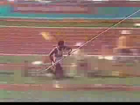 Vidéo: Mon Enfance Perdue Avec Daley Thompson