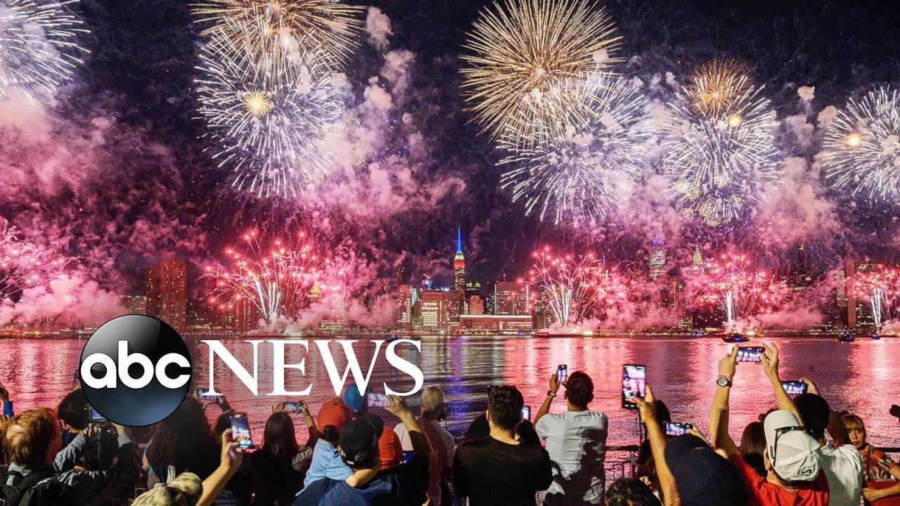 Independence Day, migration struggle, parade tragedy: Week in Photos