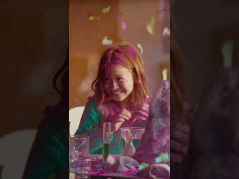 ZA en 9x16 Video 6s 4045 Parenthood BTS 20221128 J - ZA en 9x16 Video 6s 4045 Parenthood BTS 20221128 J
