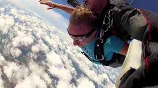 Dustin's skydive GoPro HeroHD 2!!!