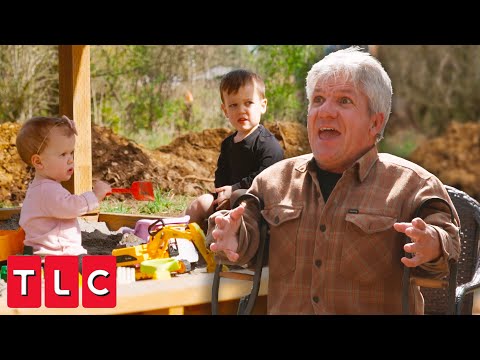 Matt Visits Jackson and Lilah at Their New House! | Little People, Big World