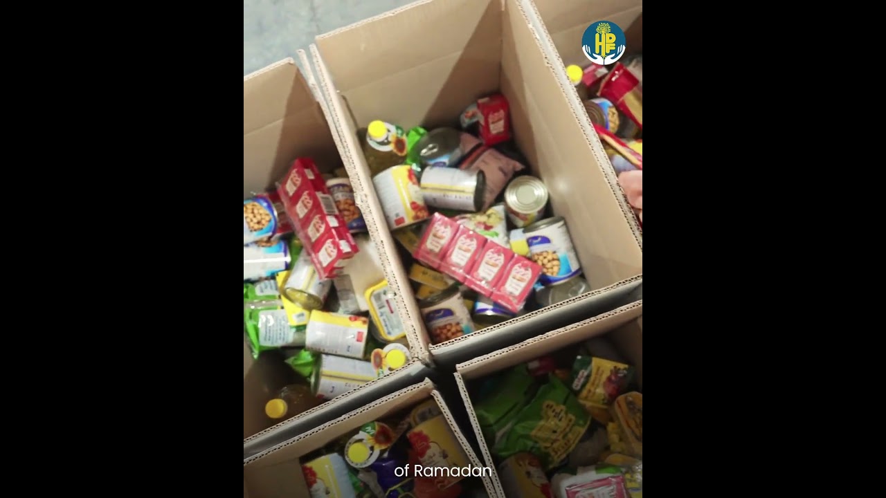 Из Иордании упаковываются продуктовые посылки с целью доставки в Газу в этот Рамадан! 💛💙