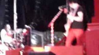 Little Cream Soda - The White Stripes @ Deer Lake Park