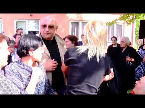 სააკაშვილი ფლორიდაში ნაყიდ სახლთან დაკავშირებით დასმულ კითხვებს გაურბის