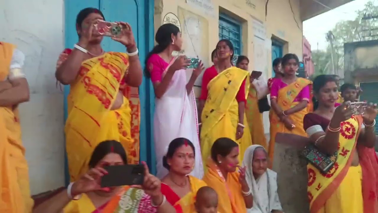 ওরে গৃহবাসী খোল দ্বার খোল