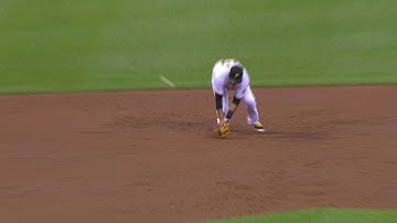 SD@PIT: Bethancourt scores on a fielding error