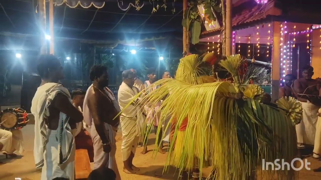 ബന്തടുക്ക മാണിമൂലയിൽ കെട്ടിയ പഞ്ചുരുളി തെയ്യവും കല്ലുരുട്ടി തെയ്യവും