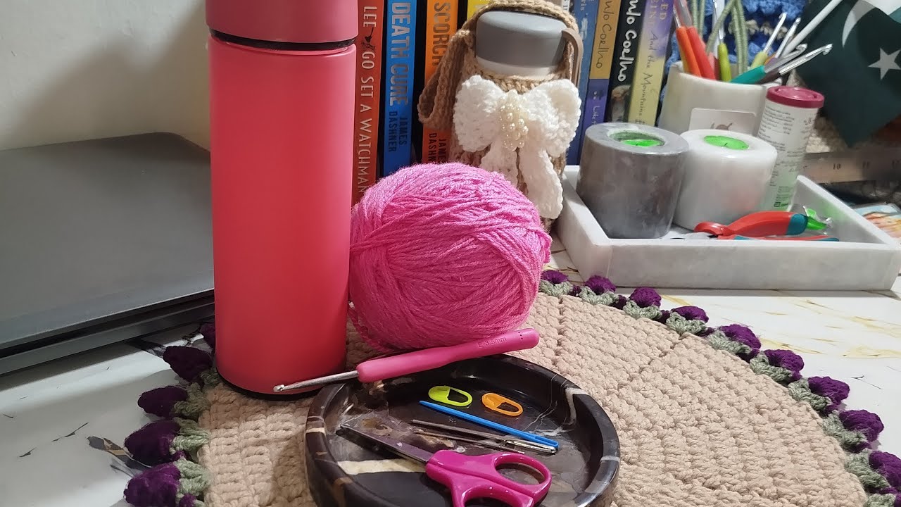 Crochet Bottle Cover | Step by step tutorial on Crochet bottle cover  | Easy and Bignner friendly