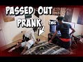 I PASSED OUT😳😲 PRANK ON HOTBOYMALIC ! HE HAD A CRAZY REACTION😂🤦🏾‍♂️
