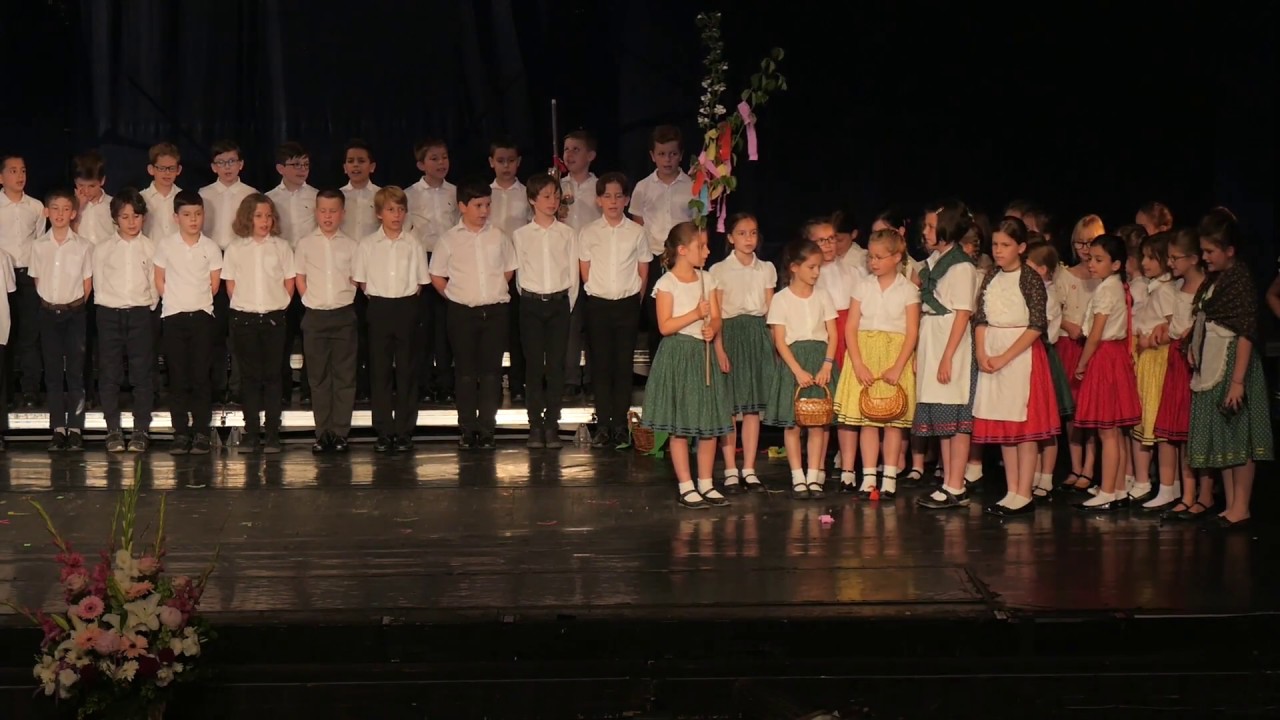 Kiszehajtás és villőzés - Kodály Iskola