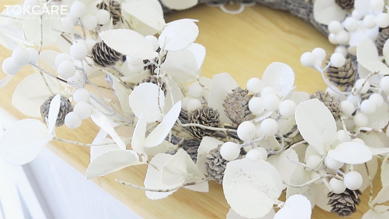 🎄✨ Transform Your Home into a Winter Wonderland with TOKCARE Christmas Wreath! ✨🎄