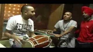 Taj-E - SimplyBhangra.com Shout Out - Sik N Twisted