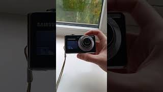 Dual-Screen Madness Samsung Pl100 Digital Camera