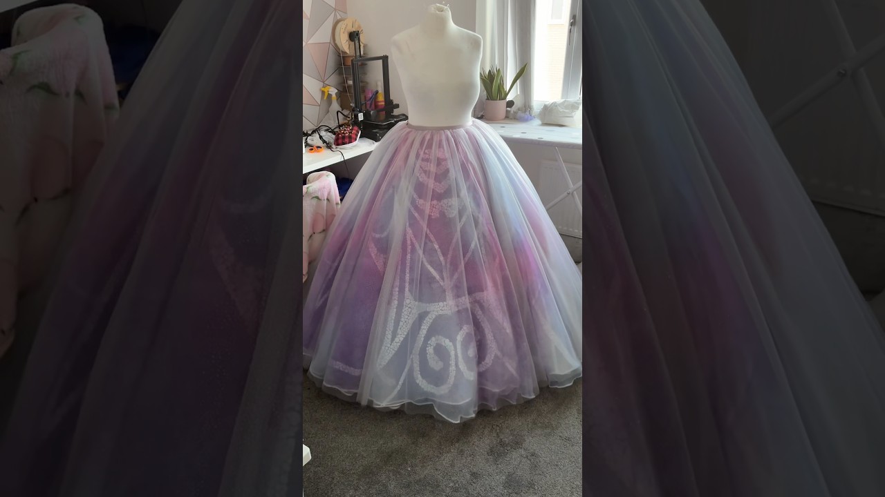 Glinda’s For Good dress part 4! 