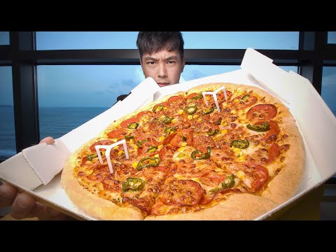 Ghost <strong>Pepper</strong> Pepperoni Pizza