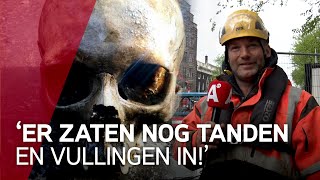 Duiker Christian ontdekte schedel in water Herengracht