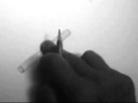 Vídeo: Como Desenhar Um Cigarro