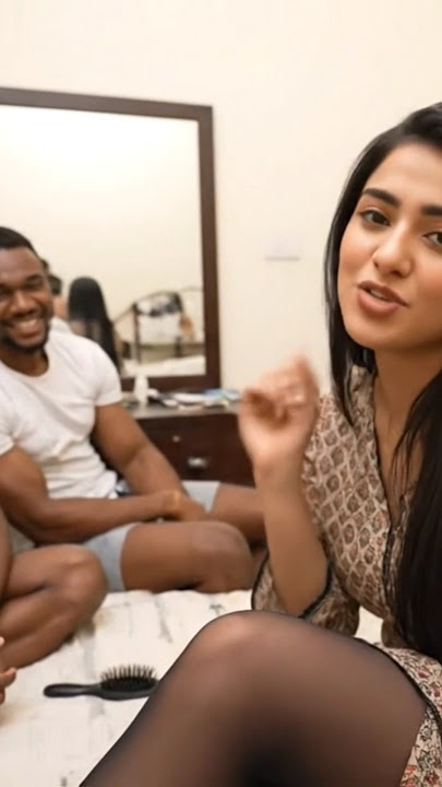 Asli maza #alinaamir #devivlogger #pakistanigirl #urduvlog #blackboy