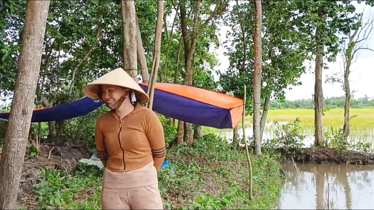 Dựng trại cắm câu ll thưởng thức món ăn kinh dị nhưng đậm chất dinh dưỡng