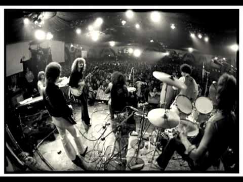 Santana - Everybody's Everything Live Los Angeles,CA 1971 HQ AUDIO