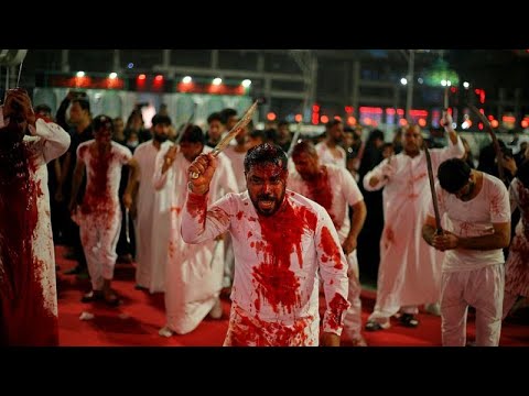 عزاداری صدها هزار نفری و قمه زنی عاشورا در کربلا