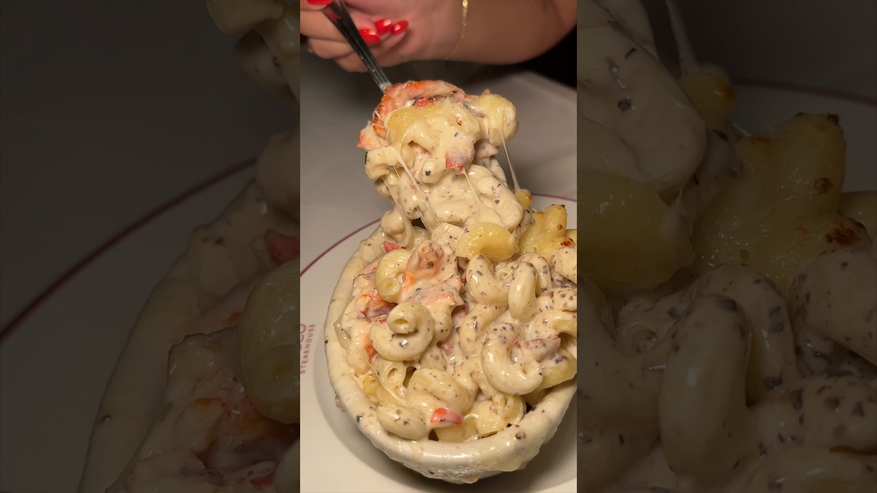 The TRUFFLE LOBSTER MAC from Rocco Steakhouse in Midtown, Manhattan NYC! 🦞🧀🍝🔥 #DEVOURPOWER
