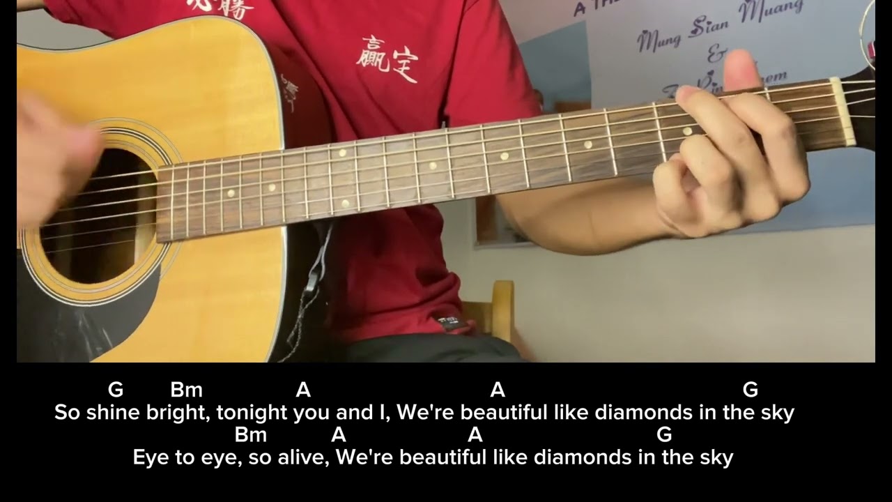 How to play Rihanna Diamond (Acoustic Music) 