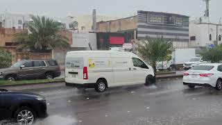 أمطار غزيرة في حي الإسكان بالمدينة المنورة مباشر الإثنين ٩ جماد الآخر ١٤٤٤ هجرية