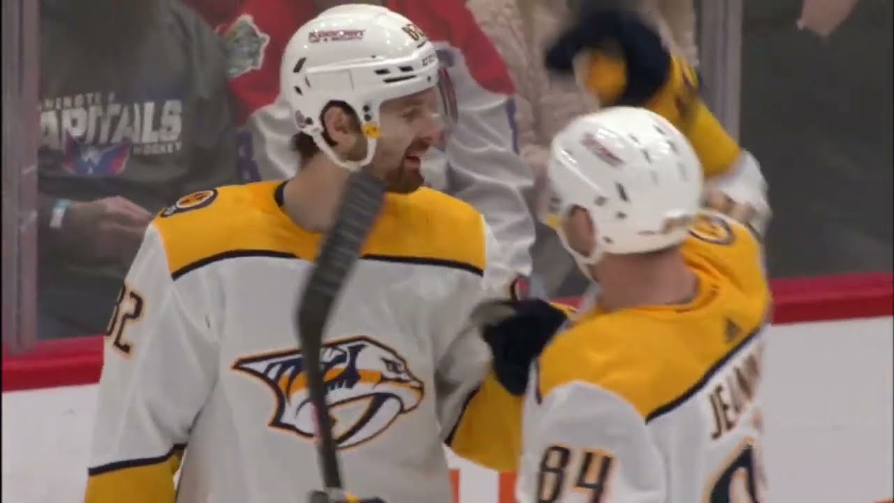 Yakov Trenin forses a turnover, Novak scores vs Capitals (6 jan 2023)