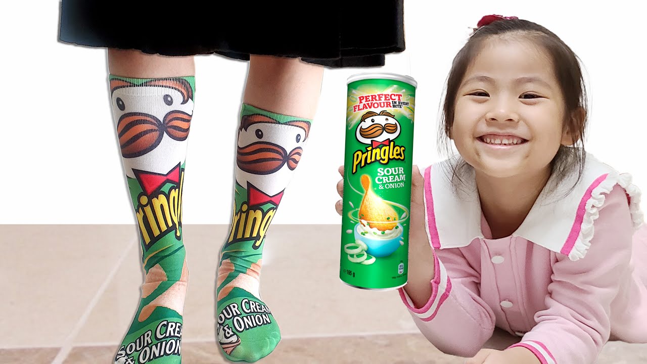 h&m pringles socks