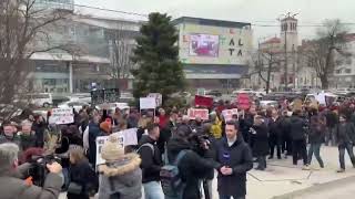 Studenti Ispred Parlamenta Bih: Ovo Nije Prirodna Već Politička Katastrofa