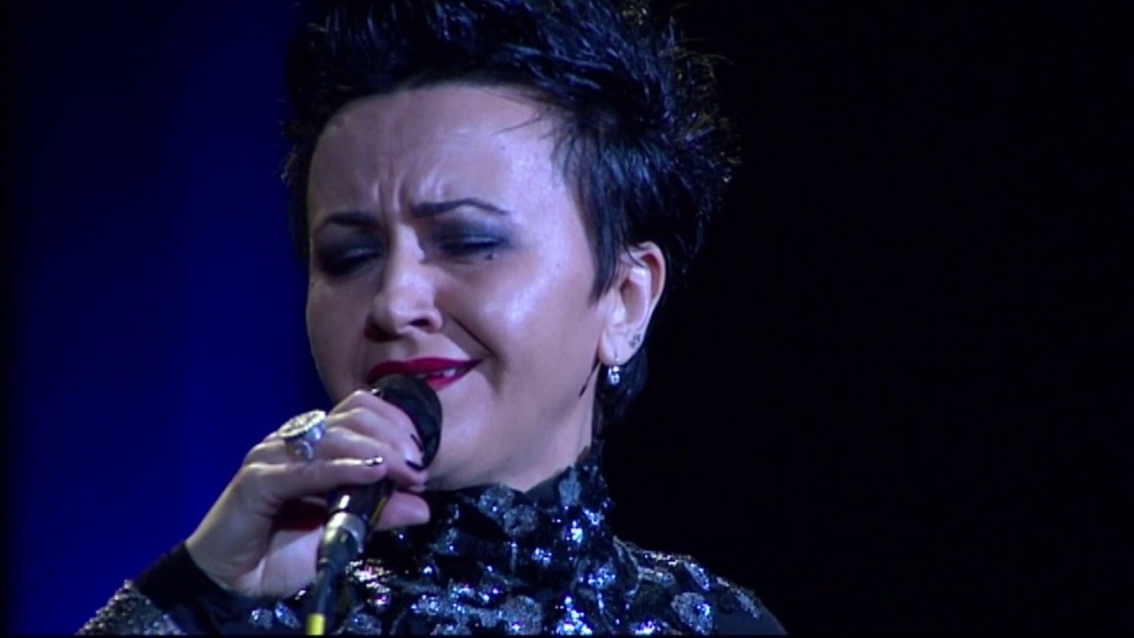 Amira Medunjanin - Zemi me zemi / Sava Centar 2015