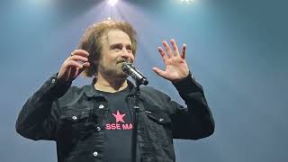 Counting Crows - Round Here/Raining in Baltimore - YouTube Theater - Inglewood, CA August 12, 2025