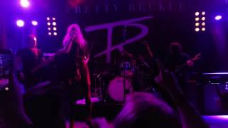 The Pretty Reckless - Just Tonight Live in Berlin 10/06/2016