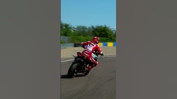 Track performance, Multistrada soul. #MultistradaV4RS