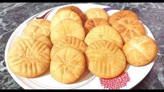 Meethi Tikiyan Recipe | Khasta Banane Ka Tarika | Khasta Sweet Recipe By Tahsin Fusion