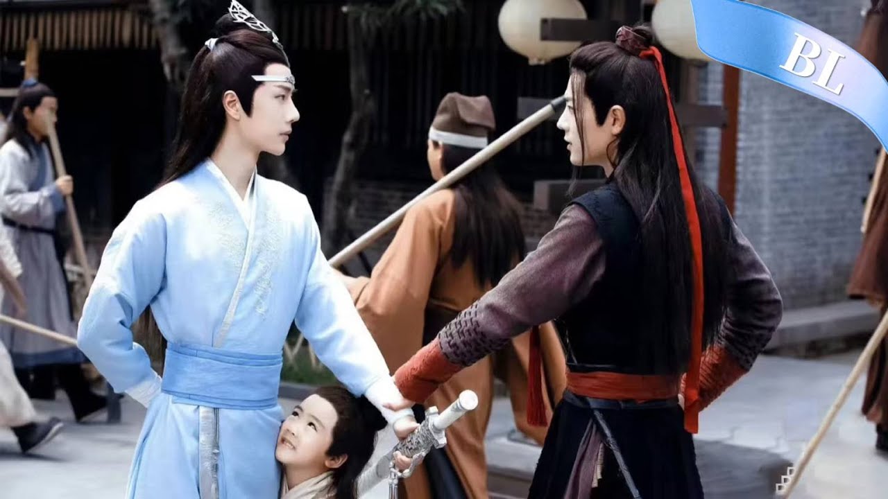 【MOVIE】58🐇寶寶阿苑一眼在人群中認出了爸爸王一博，抱著他的腿不撒手，小嬌妻肖戰看見老公臉都笑開了花！#王一博