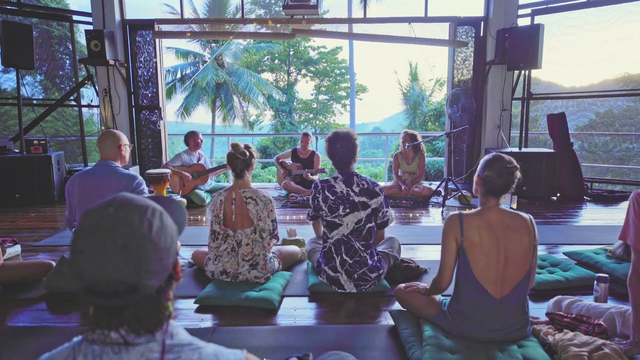 Back To The Source   Live