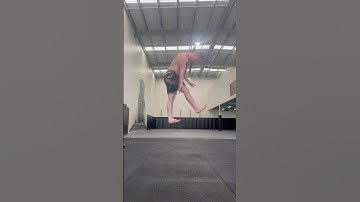 HOW TO: SPLIT STANCE JUMP