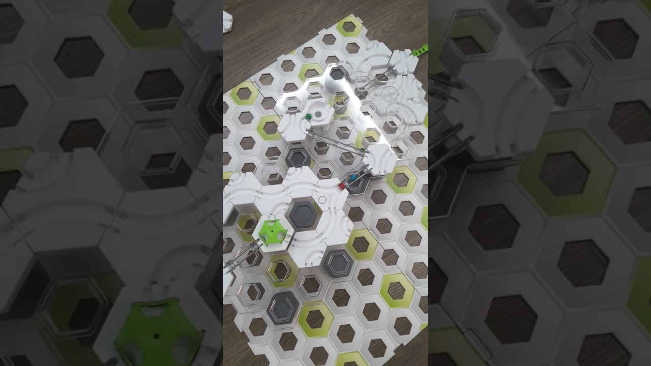 성호의 아들 지호가 만든 GRAVI TRAX