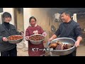 河南农村春节吃什么？清香两口子生气干架，煮两锅肉忙一天